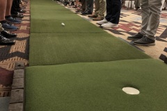 auction-putt-5